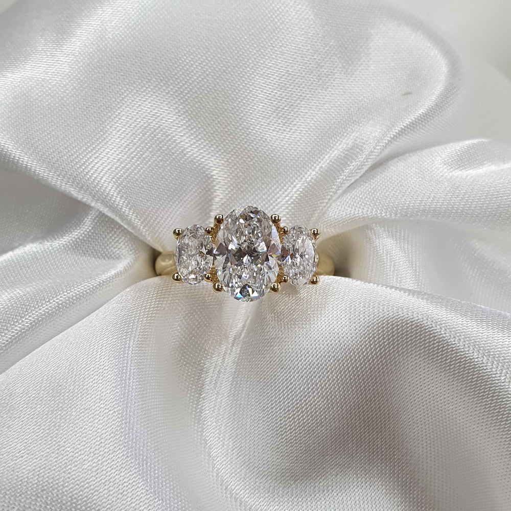 Lab grown diamond -Three stone oval ring. 1