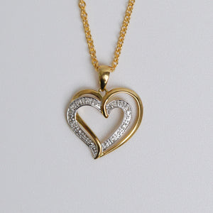 
            
                Load image into Gallery viewer, Heart Shaped Diamond Pendant
            
        