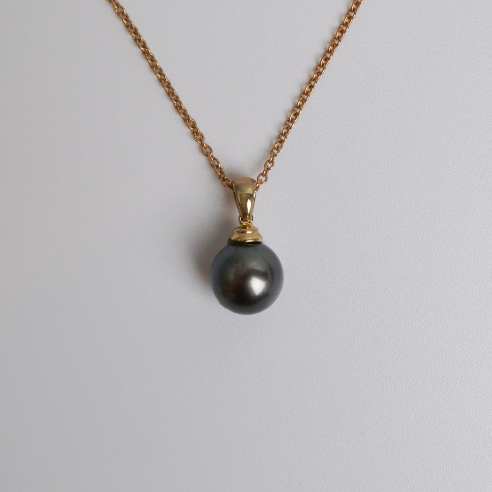 
            
                Load image into Gallery viewer, Tahitian Pearl Pendant
            
        