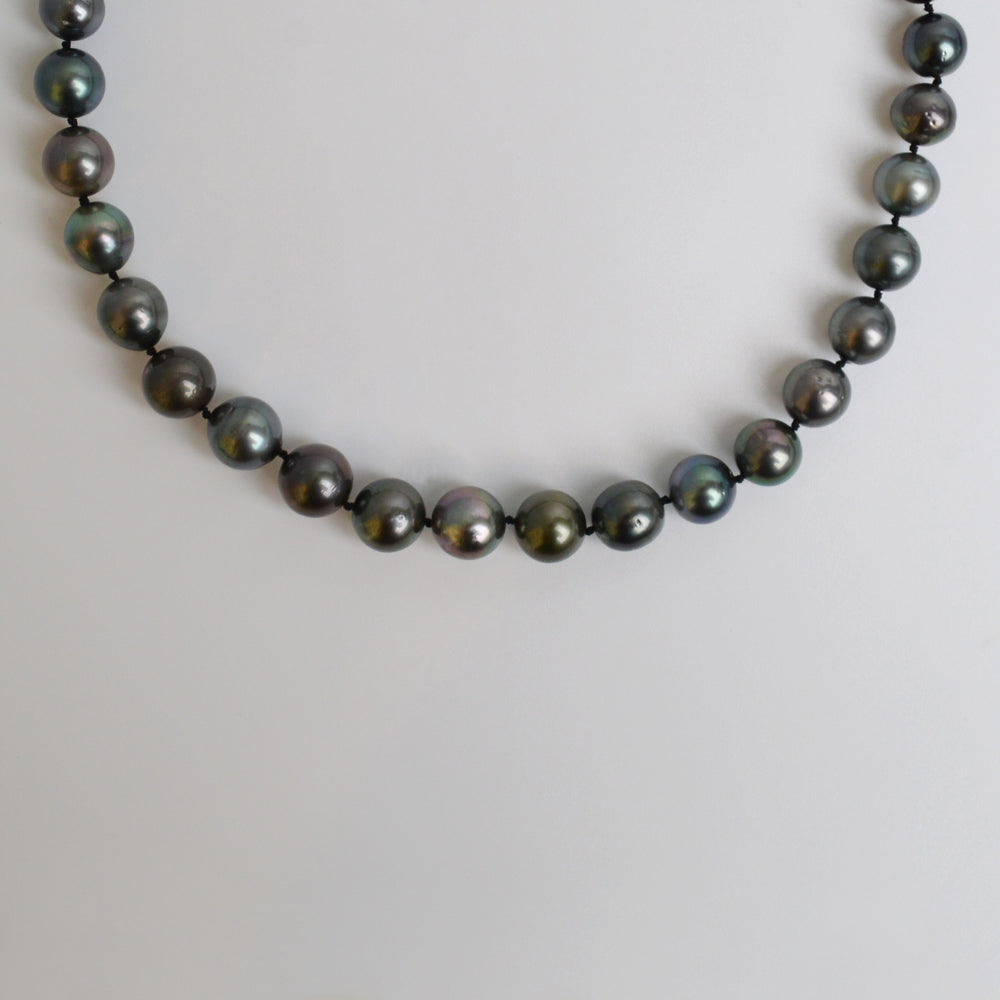 Tahitian Pearl Strand – Fifth Avenue Diamond Experts
