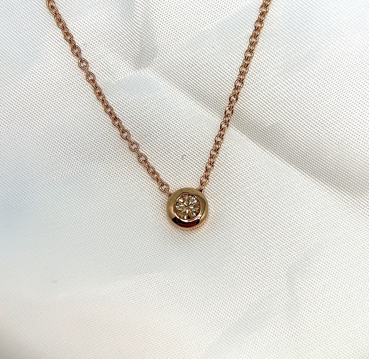 Argyle Champagne Diamond Slider Pendant – Fifth Avenue Diamond Experts