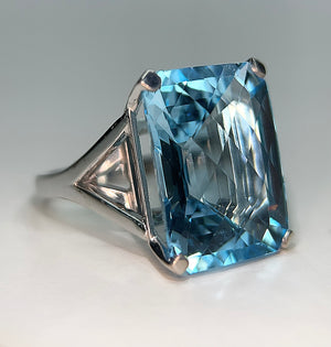 24.73ct Blue Topaz Dress Ring